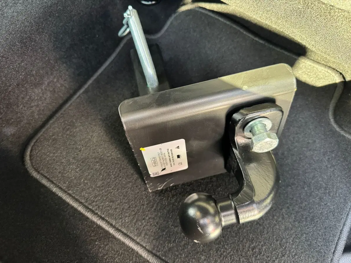 Volkswagen Amarok nuova a Varese (18)