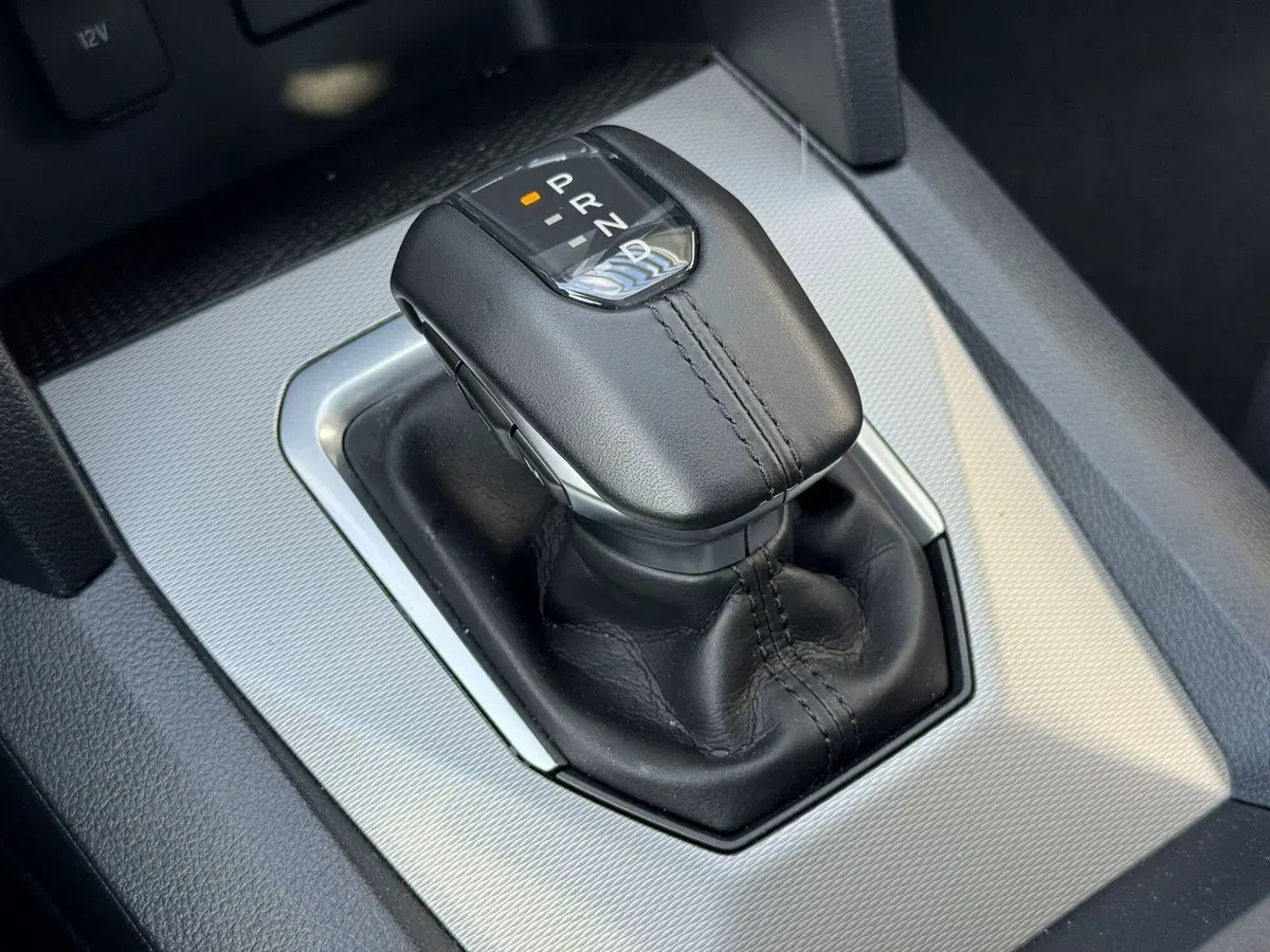 Volkswagen Amarok nuova a Varese (20)