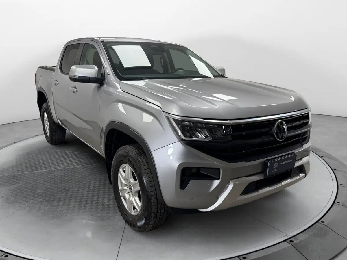 Volkswagen Amarok nuova a Varese (3)
