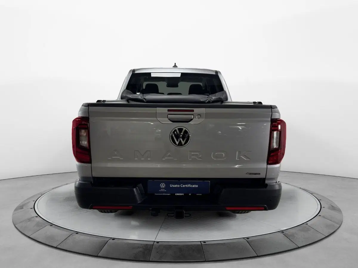 Volkswagen Amarok nuova a Varese (5)