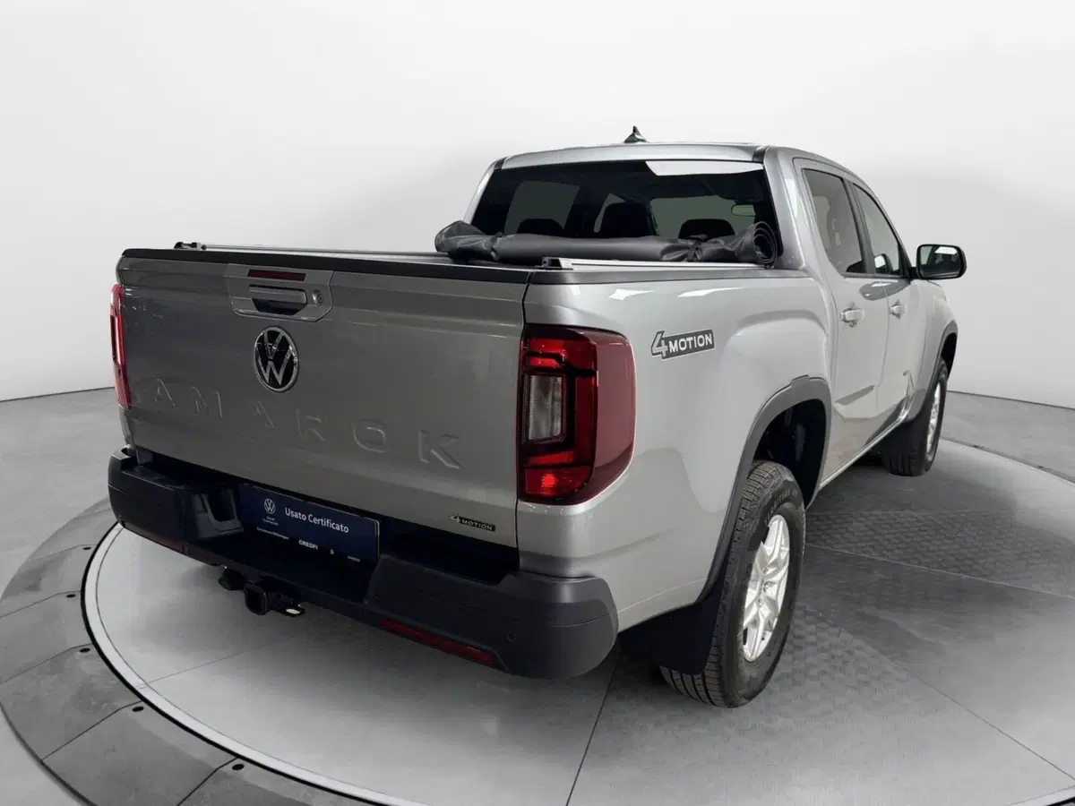 Volkswagen Amarok nuova a Varese (6)
