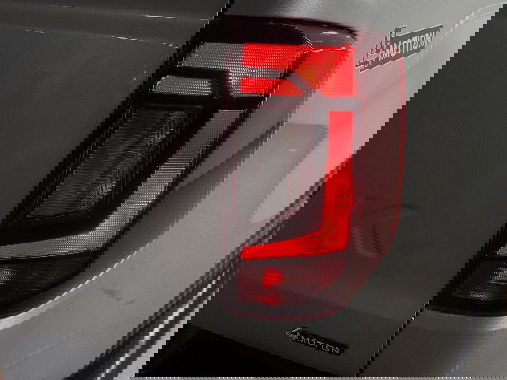 Volkswagen Amarok nuova a Varese (9)