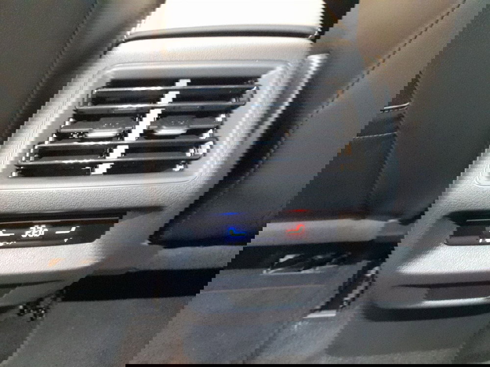 Volkswagen Tiguan nuova a Bologna (15)