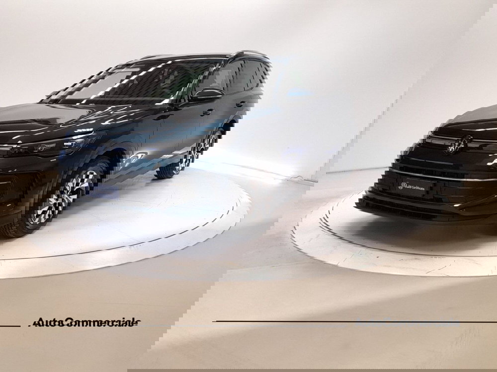 Volkswagen Tiguan nuova a Bologna (3)