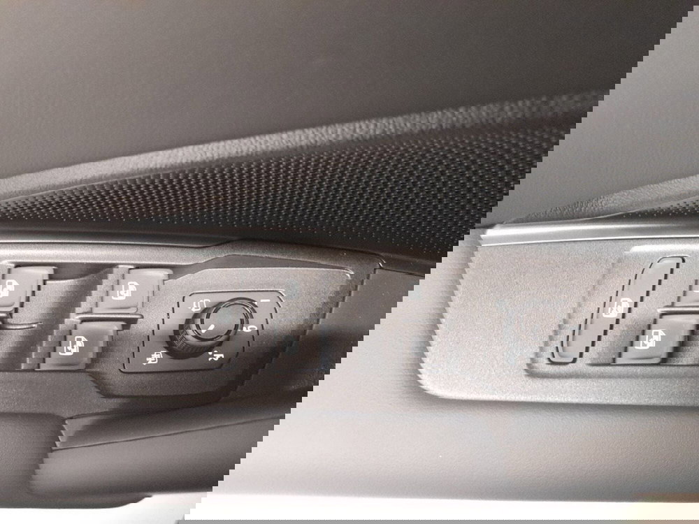 Volkswagen Tiguan nuova a Bologna (9)