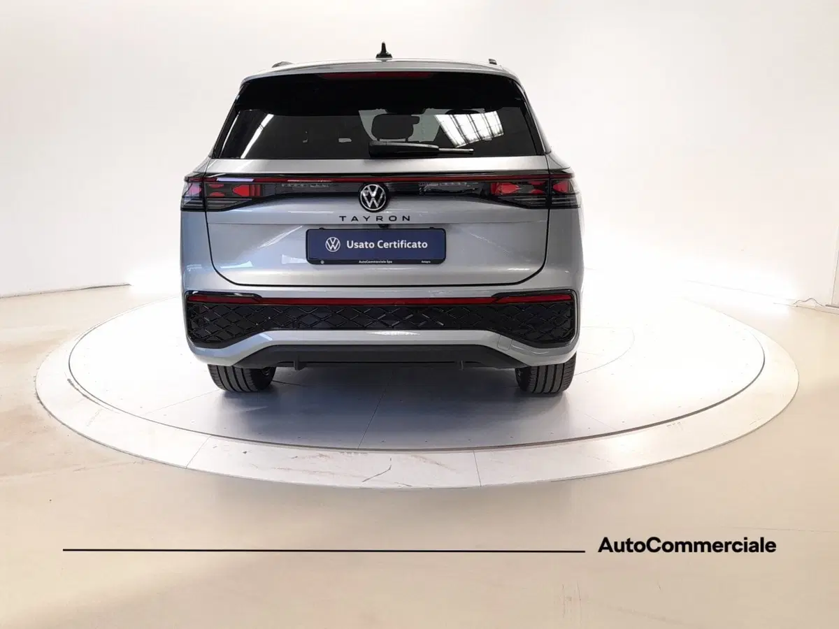 Volkswagen Tayron nuova a Bologna (5)