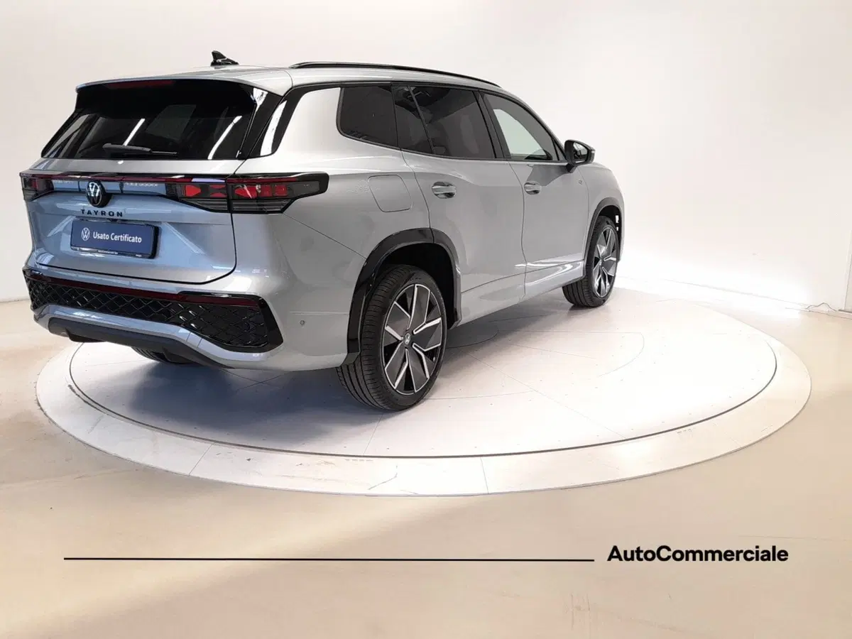 Volkswagen Tayron nuova a Bologna (6)