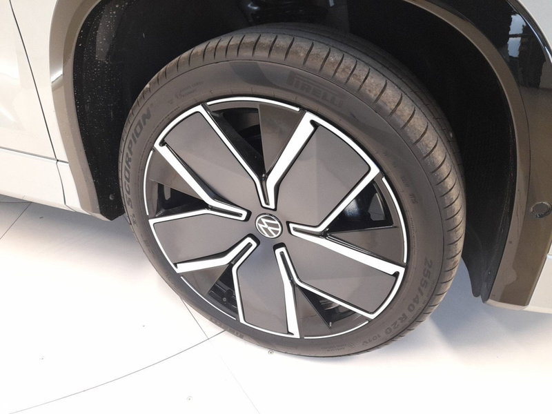 Volkswagen Tayron nuova a Bologna (7)