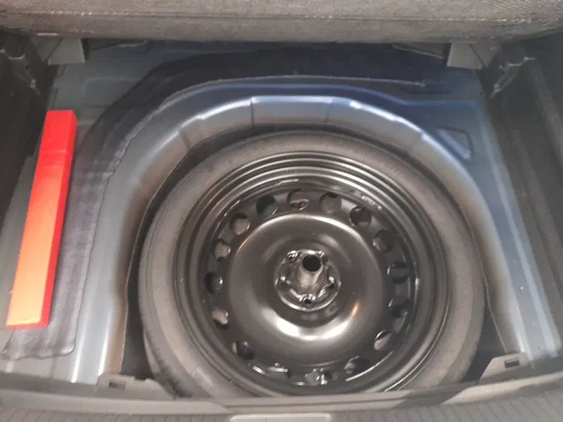 Volkswagen Taigo usata a Bologna (19)