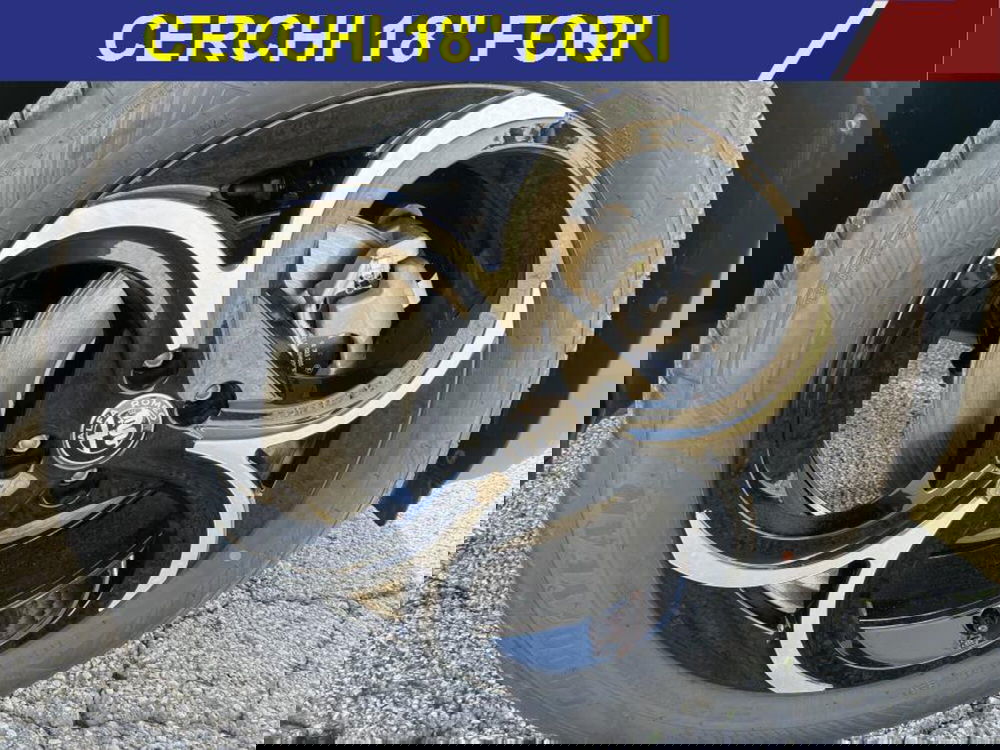 Alfa Romeo Junior nuova a Cuneo (4)