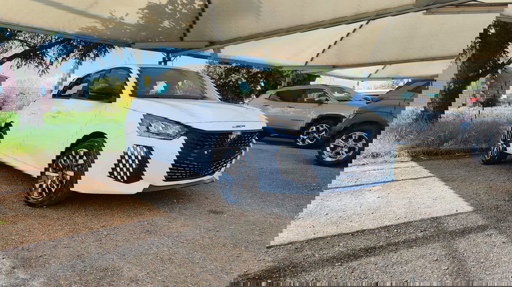 Peugeot 208 nuova a Firenze (13)