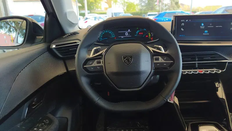 Peugeot 208 nuova a Firenze (15)