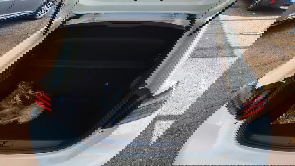 Peugeot 208 nuova a Firenze (8)