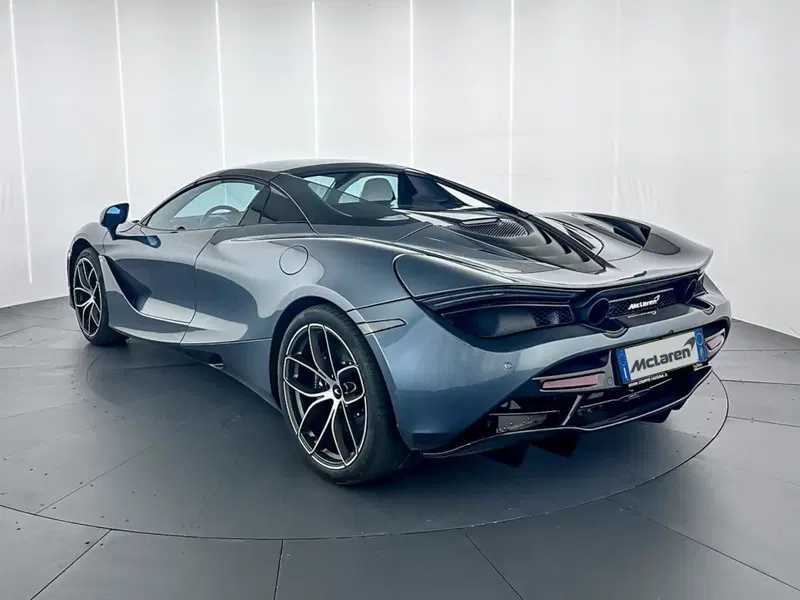 McLaren 720S Cabrio usata a Milano (6)