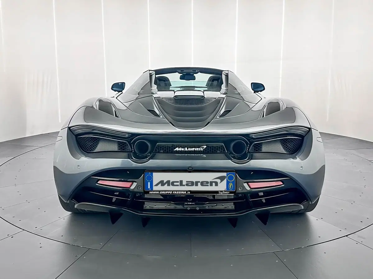 McLaren 720S Cabrio usata a Milano (7)