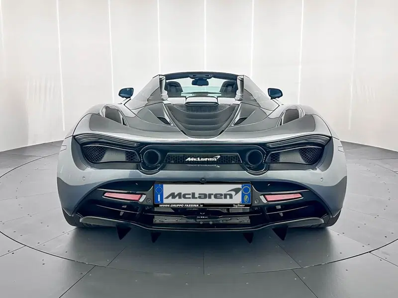 McLaren 720S Cabrio usata a Milano (7)