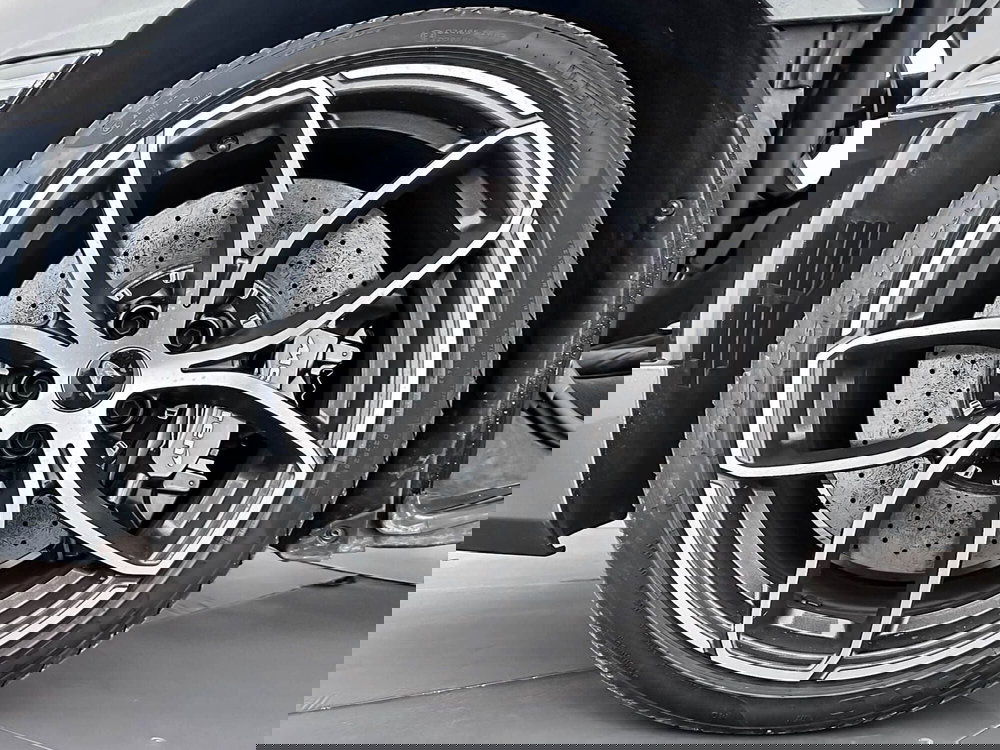 McLaren 720S Cabrio usata a Milano (9)