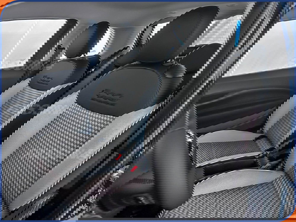 Fiat 500 nuova a Milano (8)