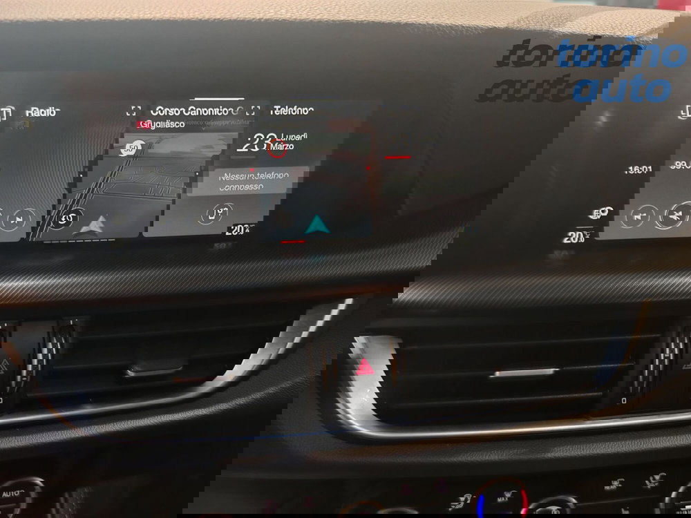 Alfa Romeo Stelvio usata a Torino (18)