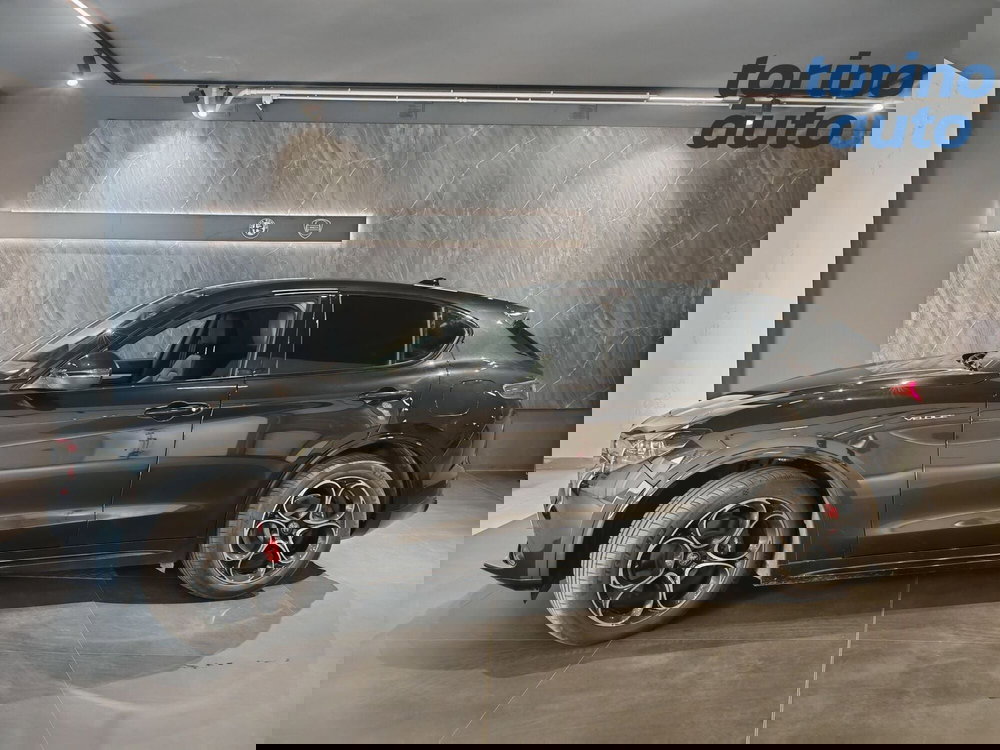 Alfa Romeo Stelvio usata a Torino (3)