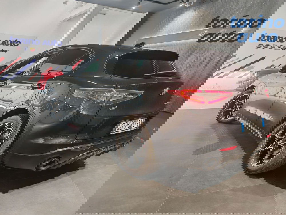 Alfa Romeo Stelvio usata a Torino (4)