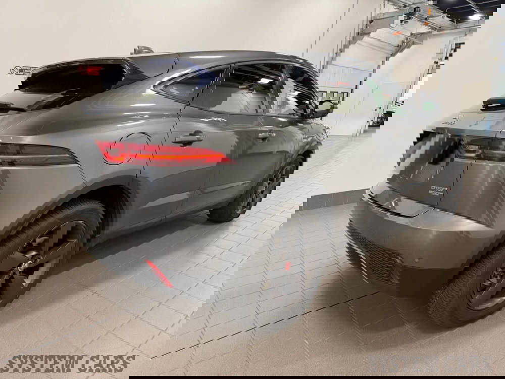Jaguar E-Pace usata a Varese (4)