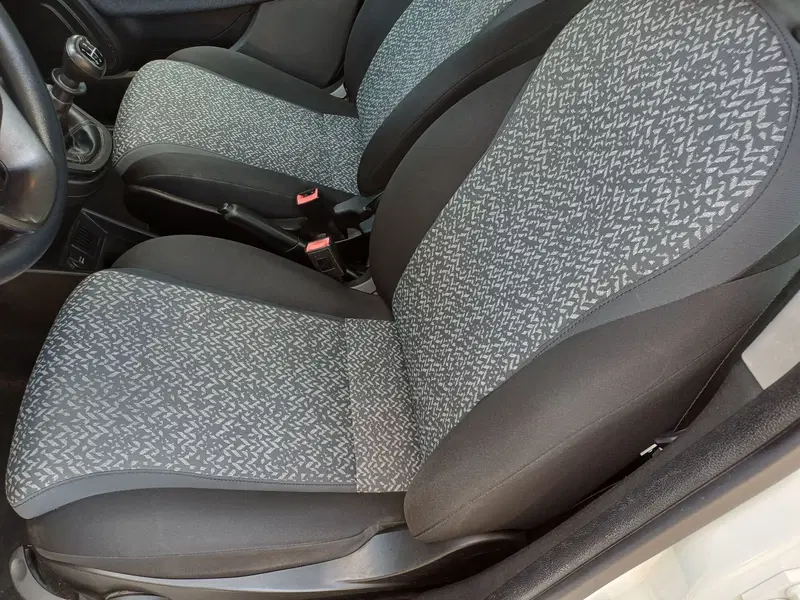 Lancia Ypsilon usata a Modena (11)