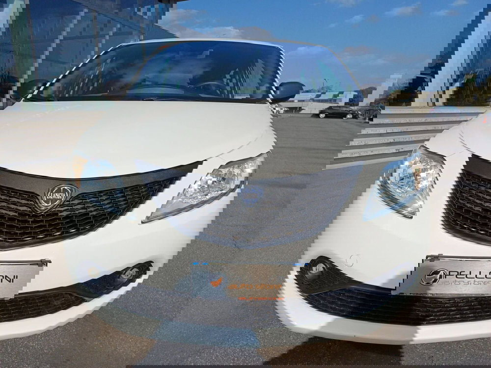 Lancia Ypsilon usata a Modena (4)