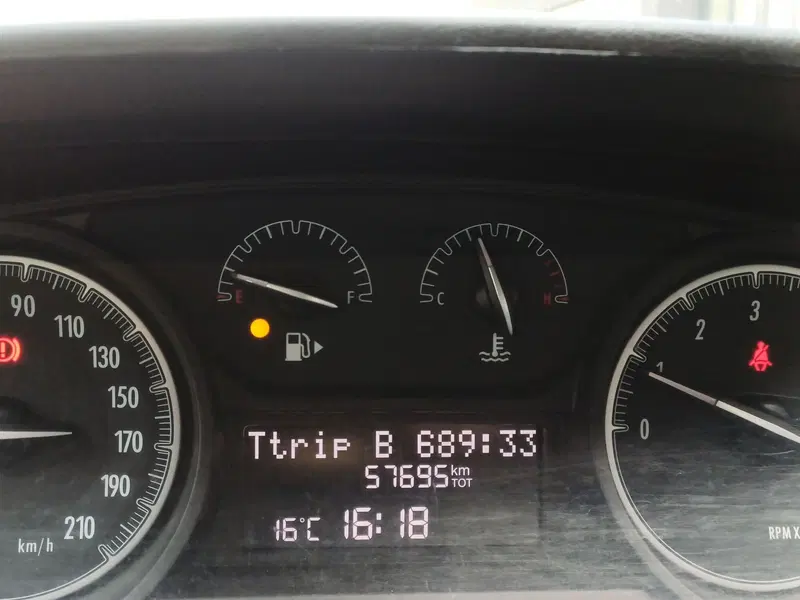 Lancia Ypsilon usata a Modena (9)
