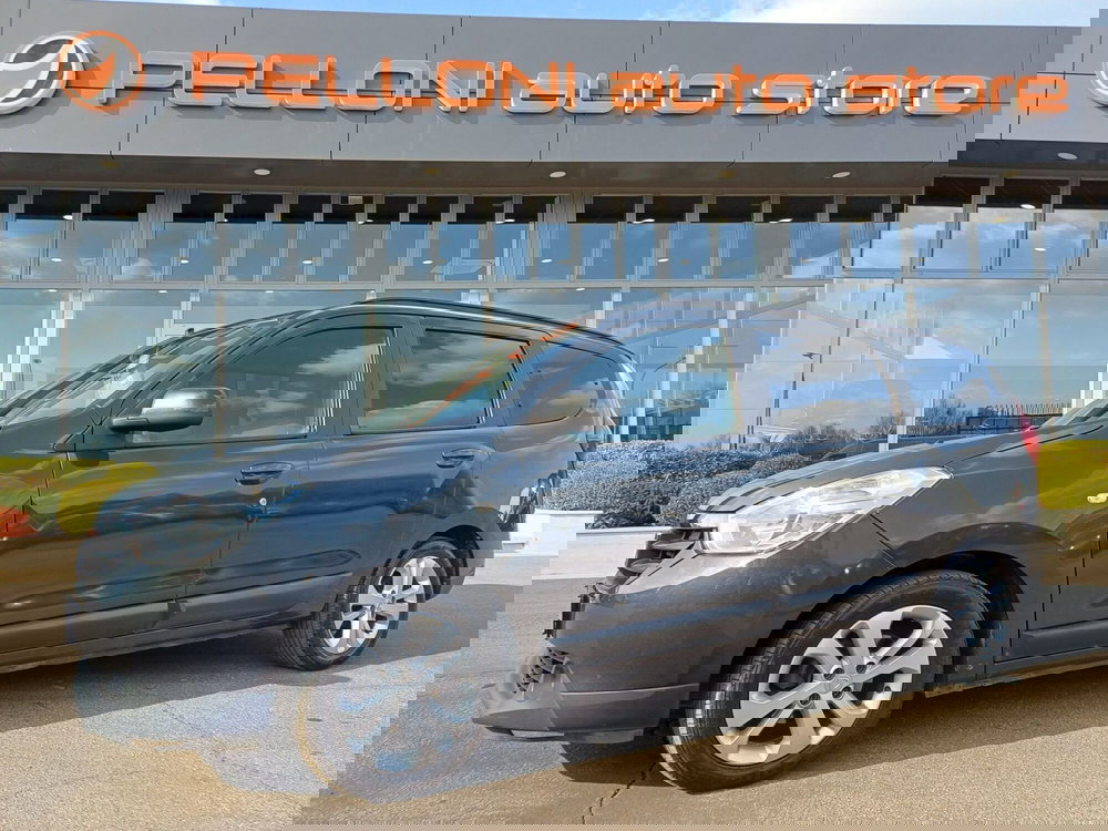 Dacia Lodgy usata a Modena (17)