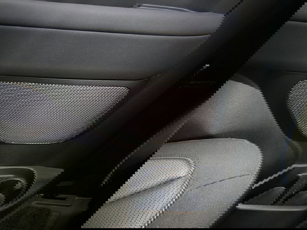 Land Rover Defender usata a Novara (12)