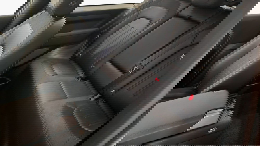 Land Rover Defender usata a Novara (20)