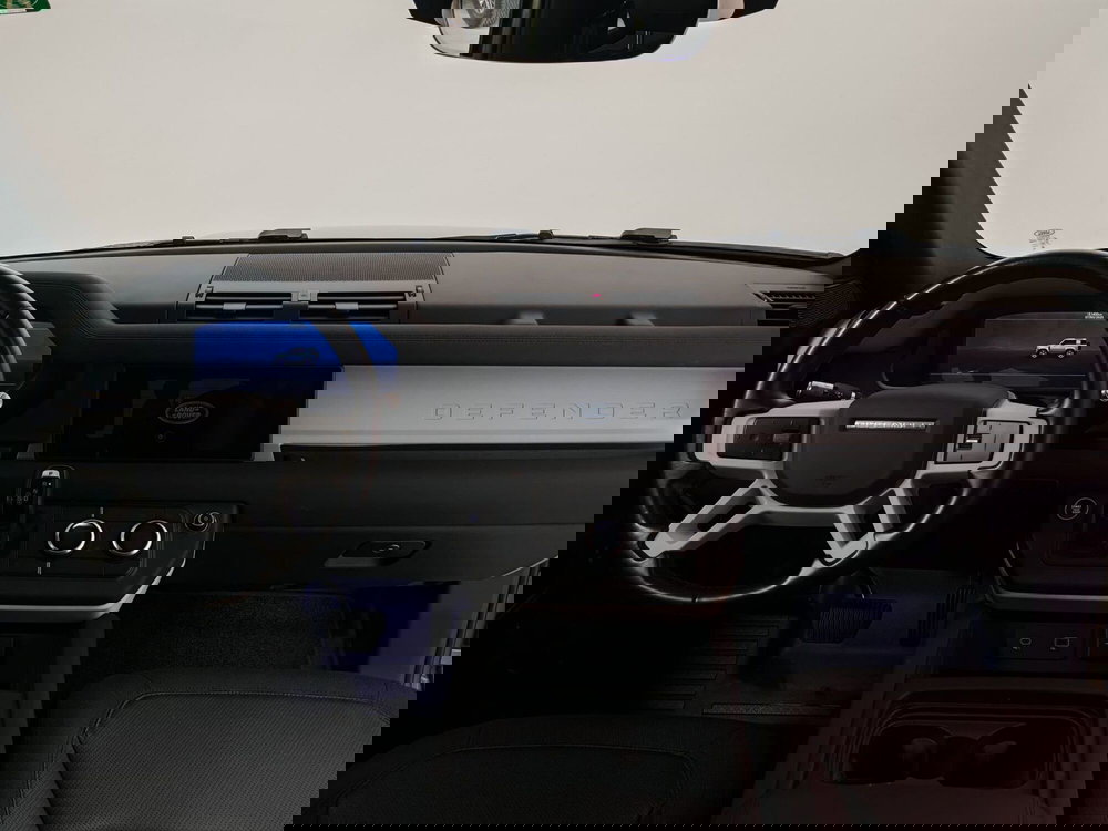 Land Rover Defender usata a Novara (4)