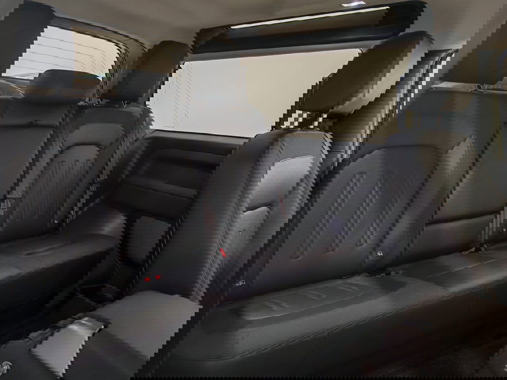 Land Rover Defender usata a Novara (5)