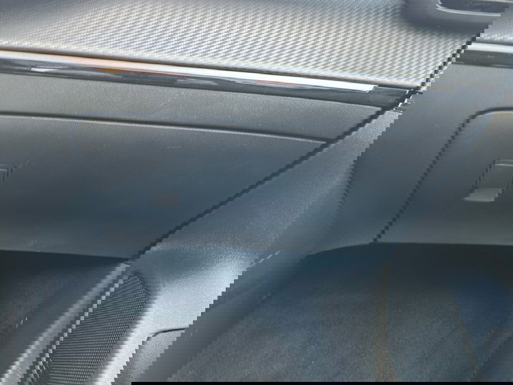 Peugeot 208 usata a Latina (17)