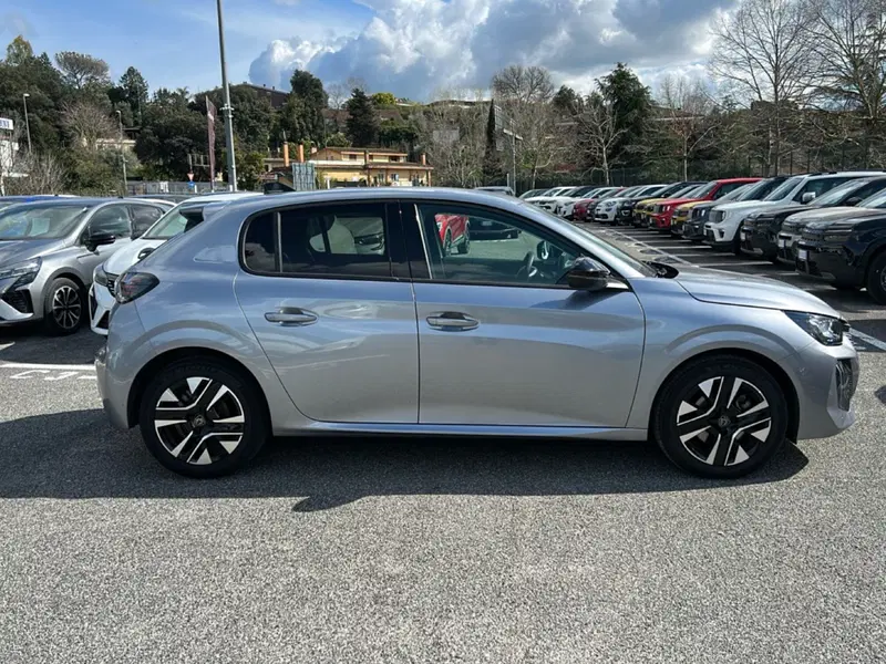 Peugeot 208 usata a Latina (8)