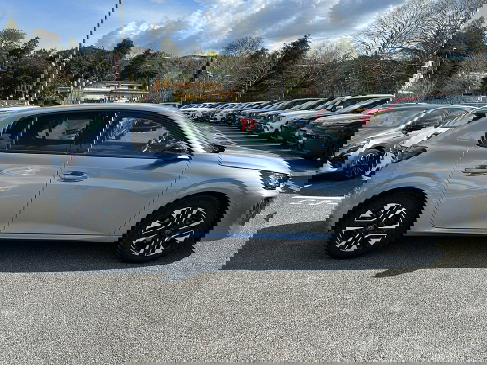 Peugeot 208 usata a Latina (8)