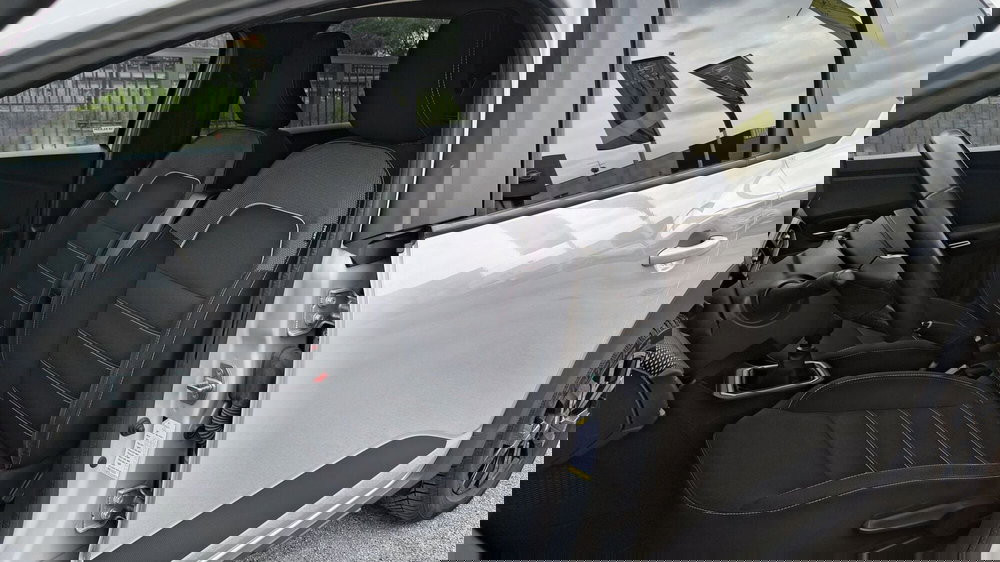 Dacia Jogger usata a Padova (13)