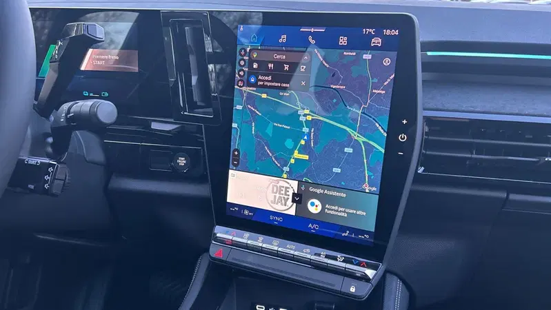 Renault Rafale nuova a Padova (10)