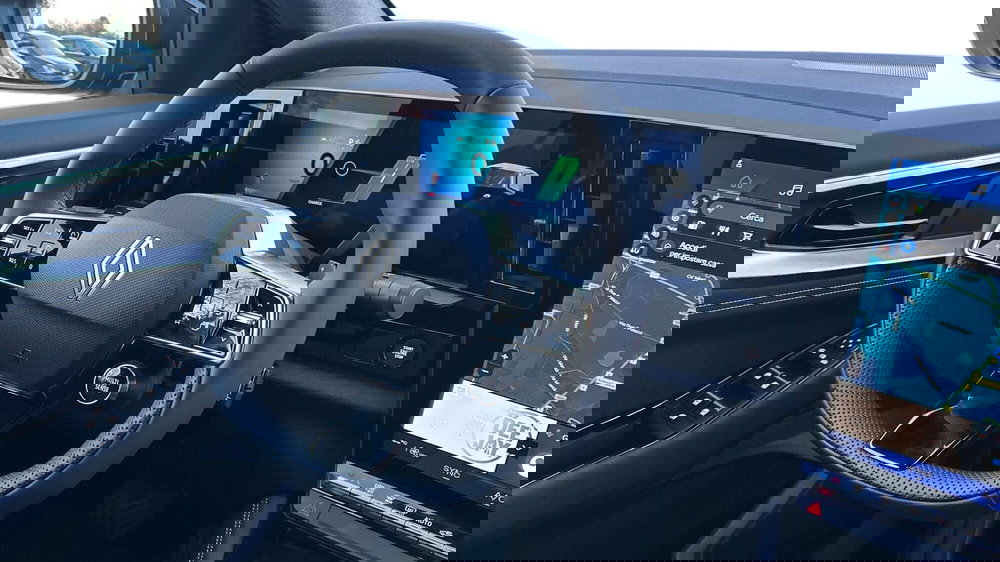 Renault Rafale nuova a Padova (8)