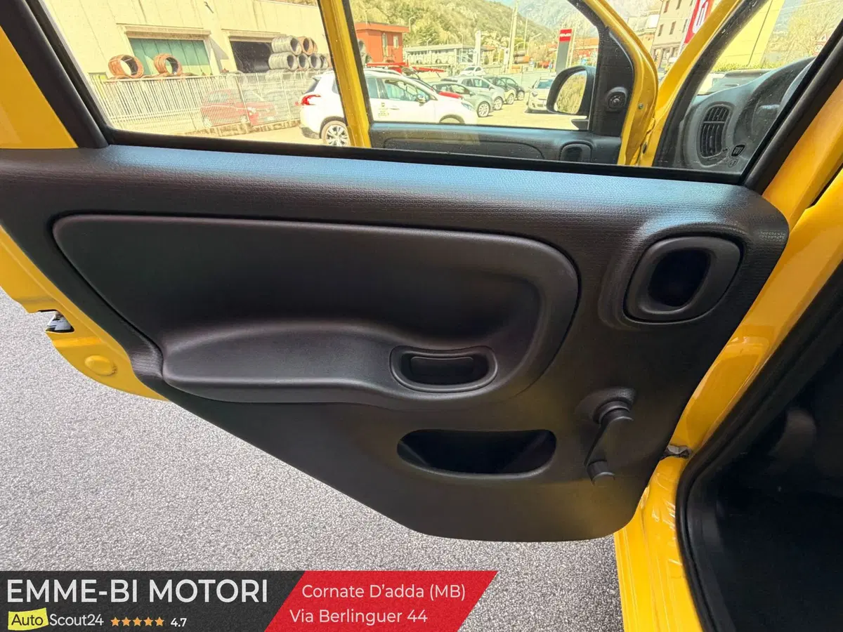 Fiat Panda Cross usata a Lecco (14)