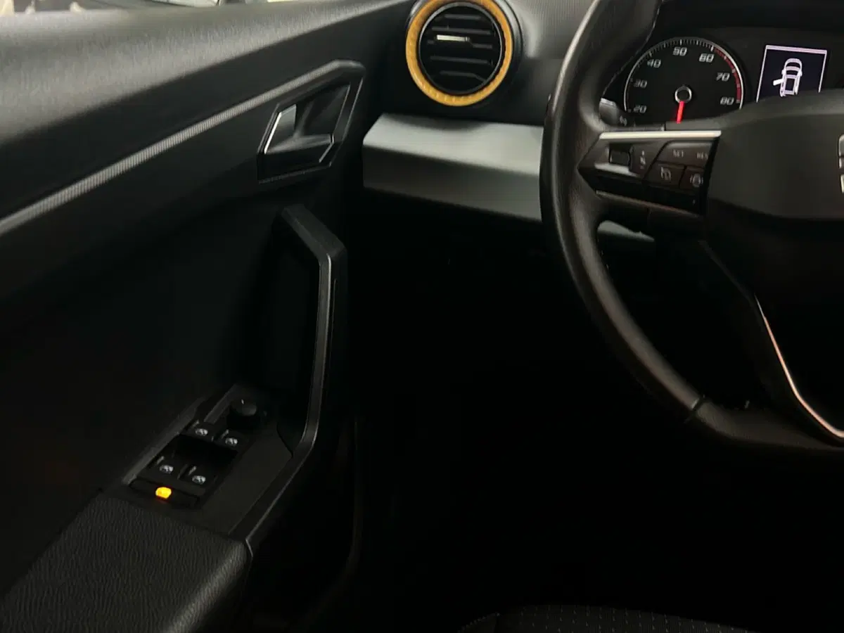 SEAT Arona usata a Roma (12)