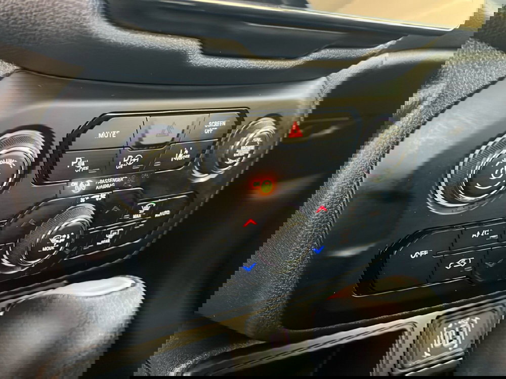 Jeep Renegade usata a Roma (19)