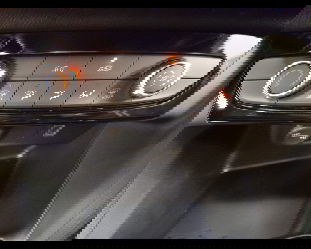 Opel Corsa nuova a Alessandria (17)