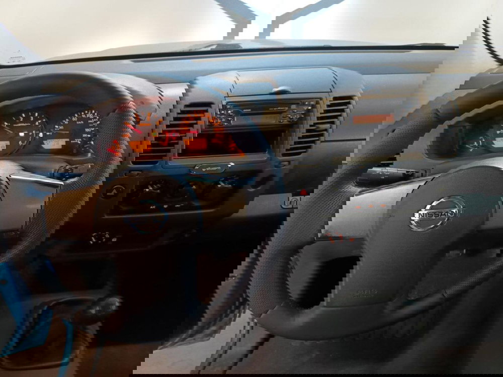 Nissan Navara usata a Varese (11)