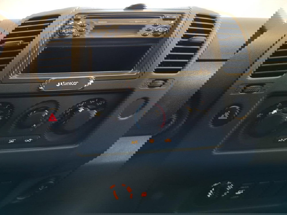 Nissan Navara usata a Varese (13)