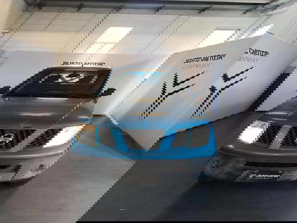 Nissan Navara usata a Varese (2)