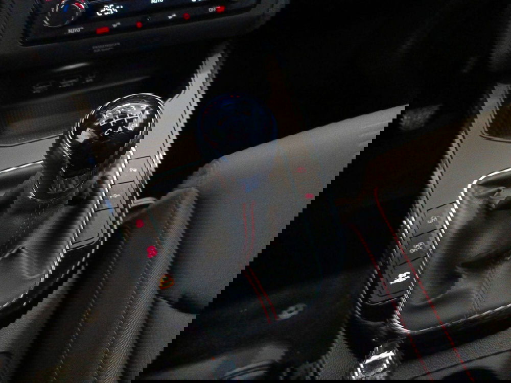 SEAT Arona usata a Varese (16)