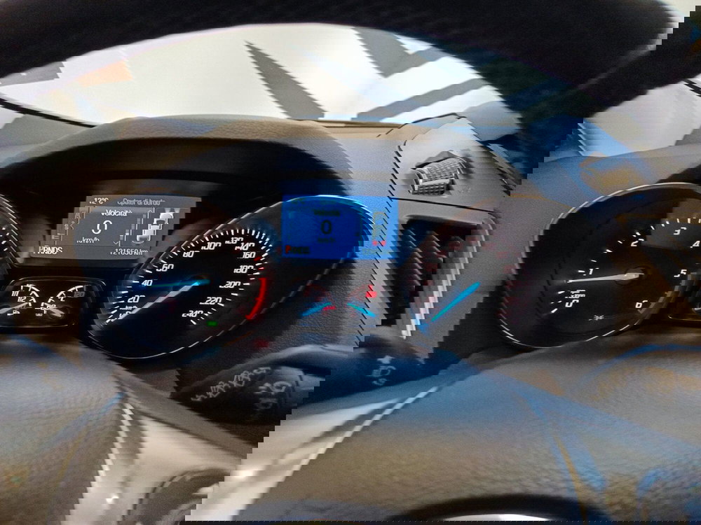 Ford Kuga usata a Varese (12)