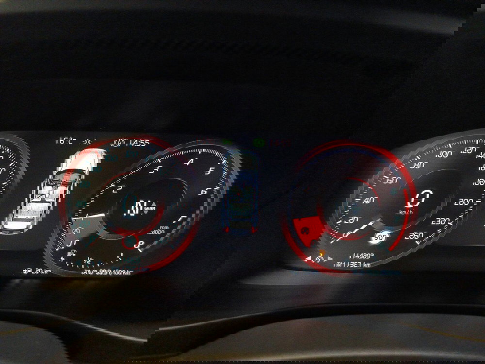 Volvo XC40 usata a Varese (11)